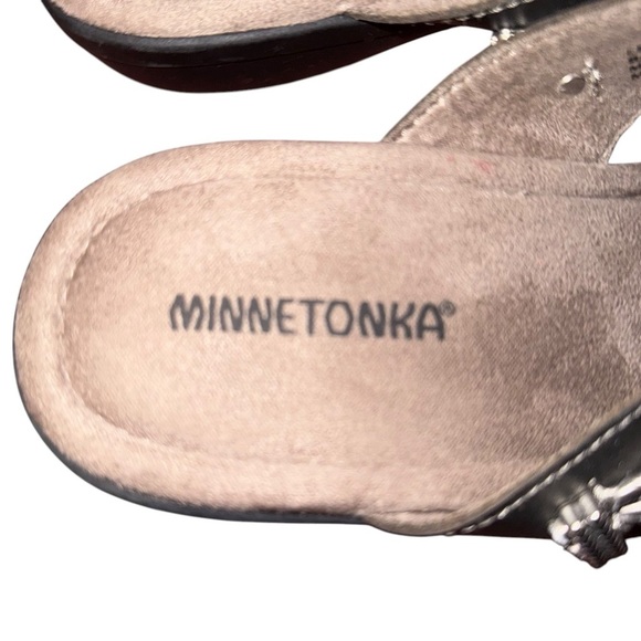MINNETONKA Silverthorne Leather Thong Pewter Silver Flip Flops Sandals Size 11 - Picture 10 of 11